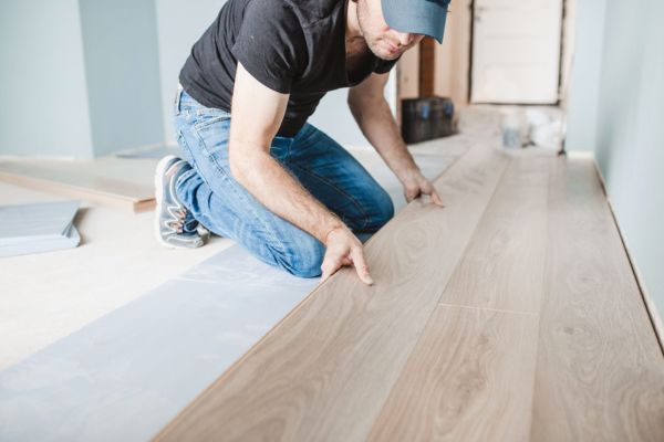 Pros and Cons of Laminate Flooring